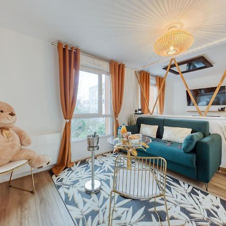 Suite Love Jacuzzi Montévrain Eksteriør bilde