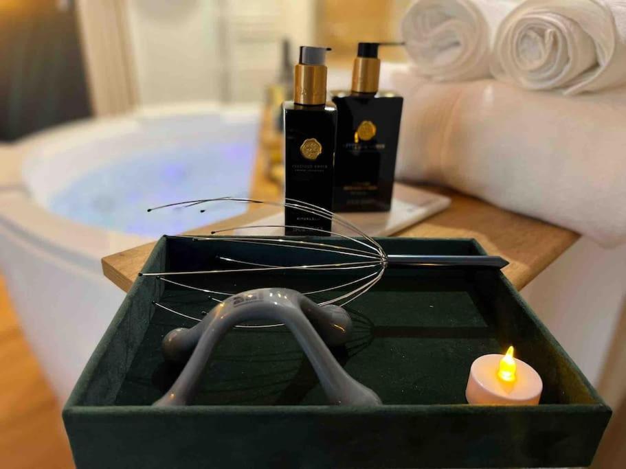 Suite Love Jacuzzi Montévrain Eksteriør bilde