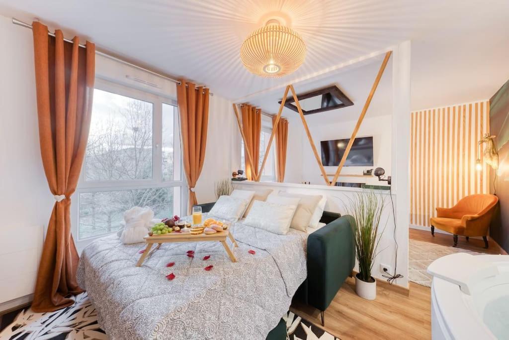 Suite Love Jacuzzi Montévrain Eksteriør bilde
